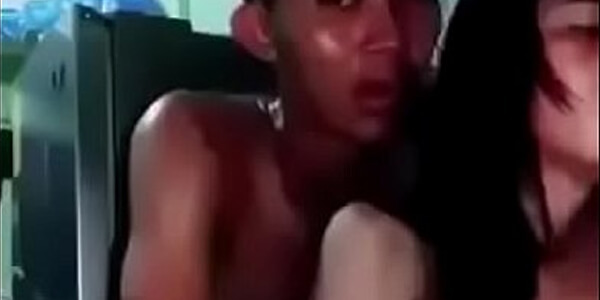 คลิปหลุดดูฟรี เย็ดสาวท่าหมาพาเพลิน หนุ่มหื่นจับเอวสาวซอยหีไม่ยั้งทำน้ำหีเยิ้ม