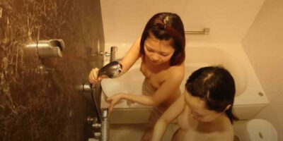 ดูหนังเอวีญี่ปุ่นออนไลน์ JKSR-557 นัดเสียวกับสองสาวออฟตัวมาเย็ดสดคาห้อง