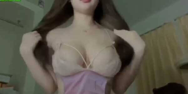 คลิปโป๊ น้องกัญญาบาร์บี้ kanyabunloed onlyfans โดนเลียเม็ดแตดจนเยิ้มสุดซี๊ด