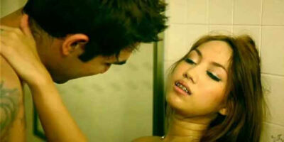 หนังอาร์ไทยมาใหม่ คืนร้อนคืนรัก ไอ้หนุ่มหุ่นล้ำตอบเเทนความใจดีโดยการแหกหี xxx เย็ด